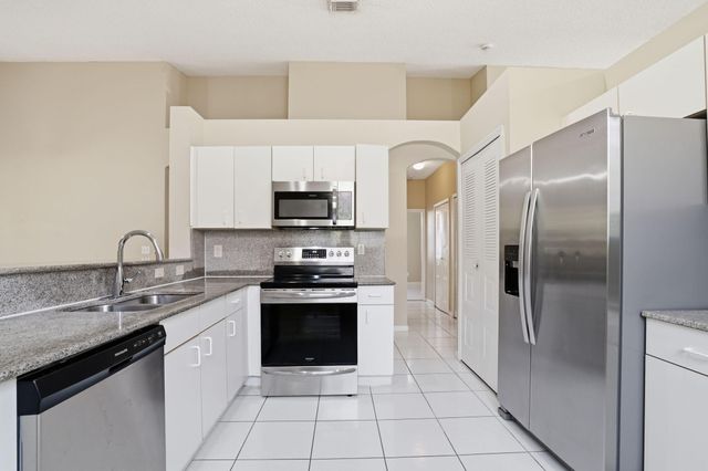 1495 SW 105th Avenue, Pembroke Pines, FL 33025