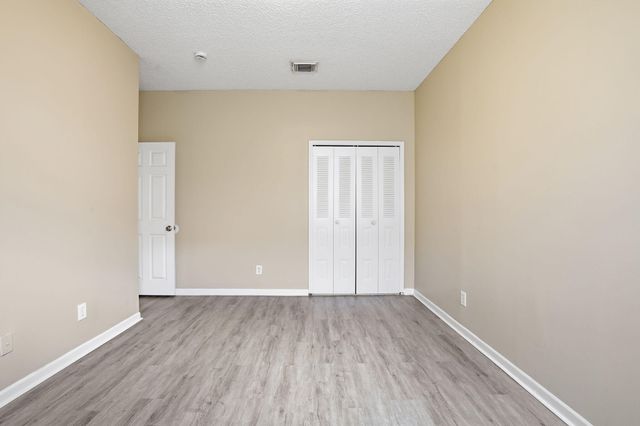 1495 SW 105th Avenue, Pembroke Pines, FL 33025