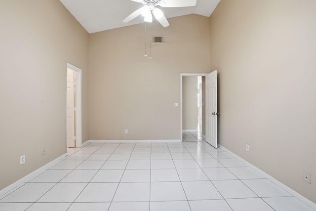1495 SW 105th Avenue, Pembroke Pines, FL 33025