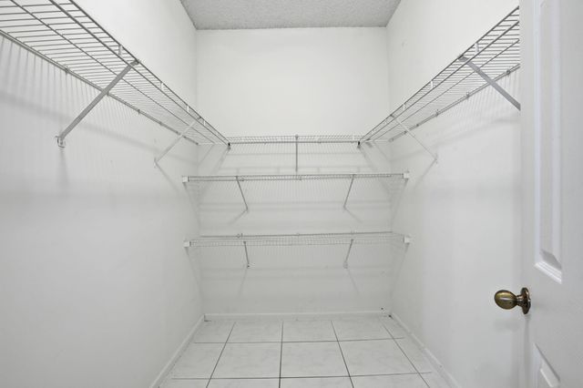 1495 SW 105th Avenue, Pembroke Pines, FL 33025