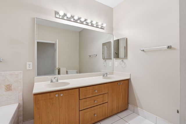 1495 SW 105th Avenue, Pembroke Pines, FL 33025