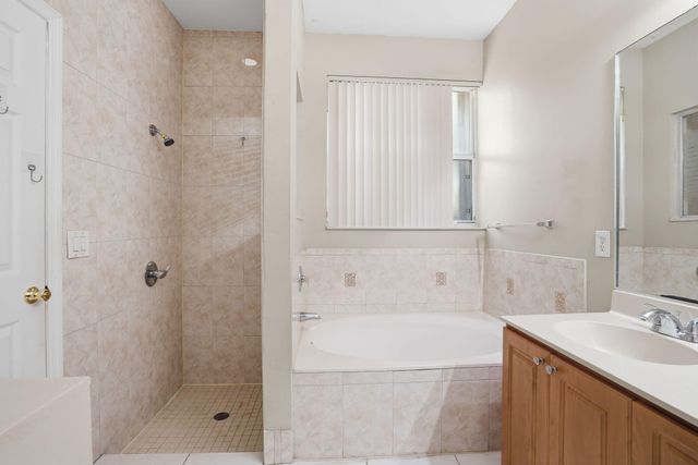 1495 SW 105th Avenue, Pembroke Pines, FL 33025