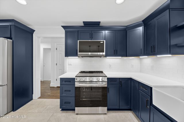208 Dupont Circle, Greenville, NC 27858