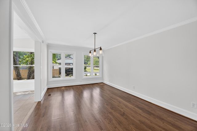 208 Dupont Circle, Greenville, NC 27858