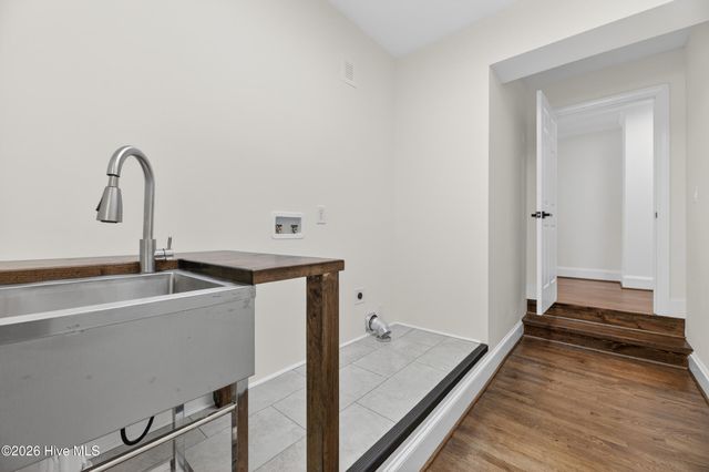 208 Dupont Circle, Greenville, NC 27858