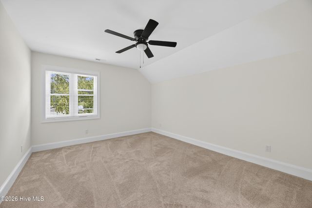 208 Dupont Circle, Greenville, NC 27858