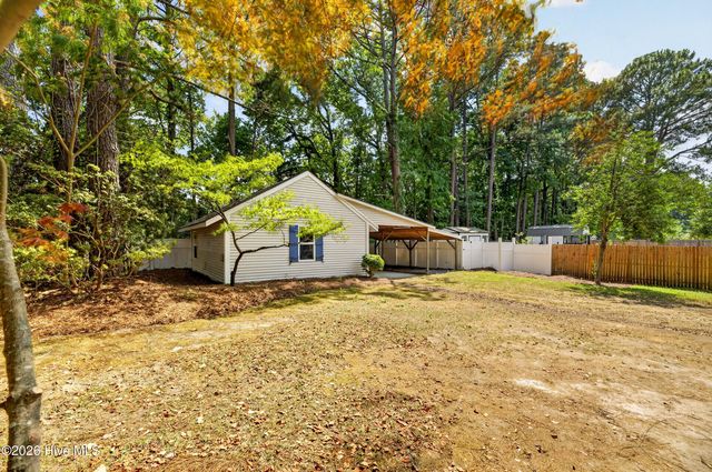 208 Dupont Circle, Greenville, NC 27858