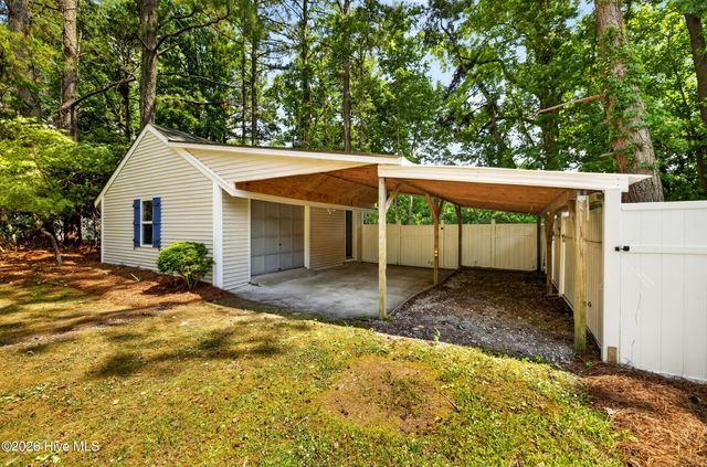 208 Dupont Circle, Greenville, NC 27858