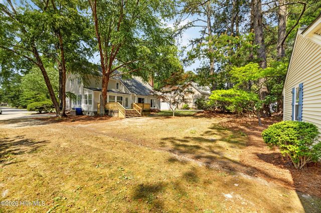 208 Dupont Circle, Greenville, NC 27858