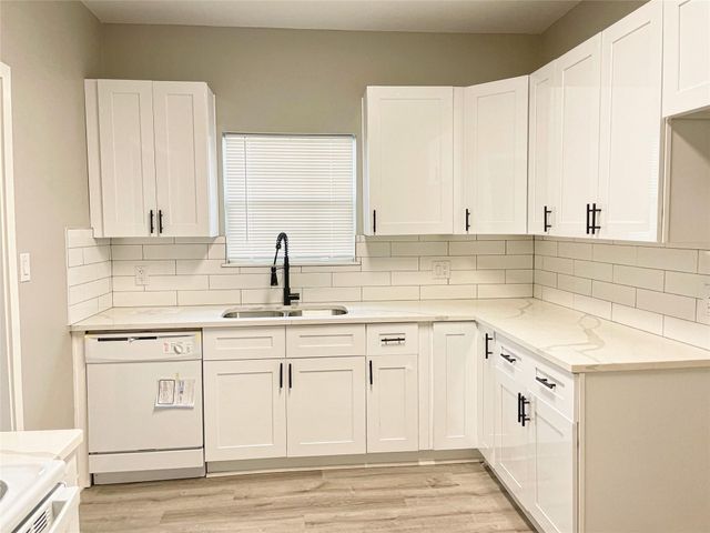 2609 3rd Street, Rosenberg, TX 77471