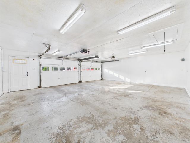 4255 NW State Road 116 -90 Road, Markle, IN 46770