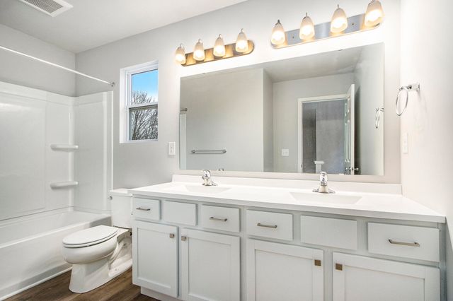 58478 Swenson Street, Mattawan Vllg, MI 49071