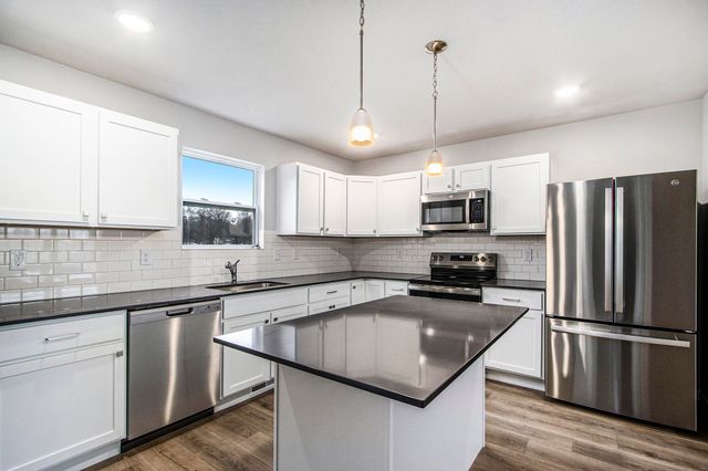 58478 Swenson Street, Mattawan Vllg, MI 49071