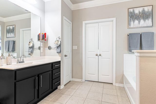 12901 Ocean Breeze Lane, Texas City, TX 77568