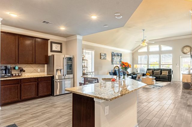 12901 Ocean Breeze Lane, Texas City, TX 77568