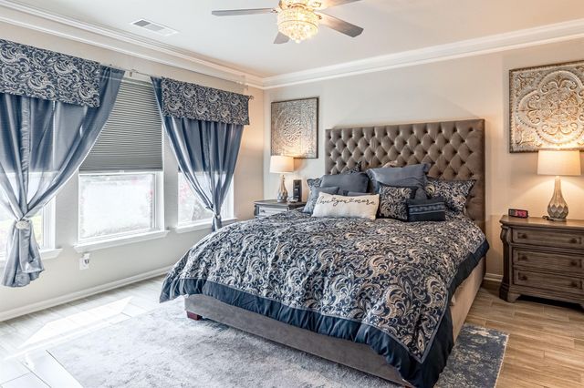 12901 Ocean Breeze Lane, Texas City, TX 77568