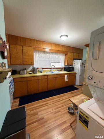 107 CARTER Drive, Metropolis, IL 62960