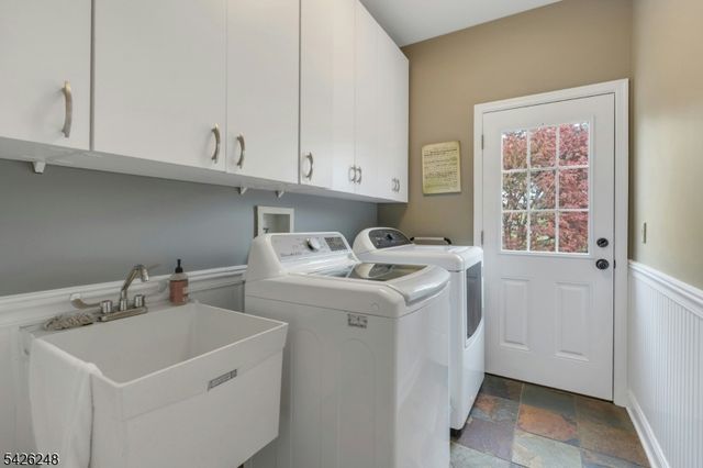 1029 Old Chester, Chester Twp., NJ 07931
