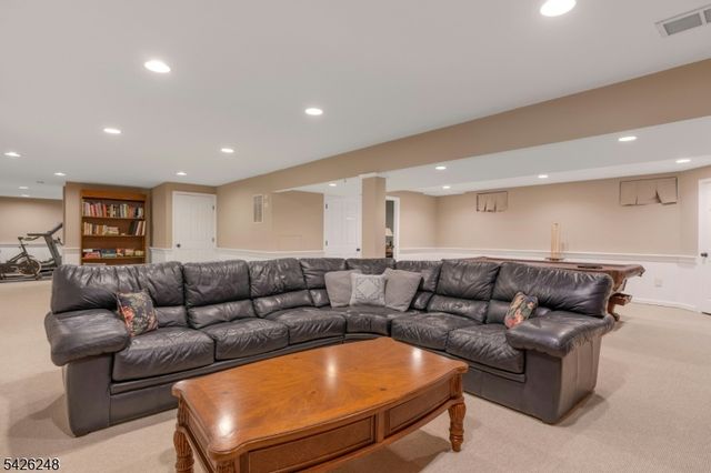 1029 Old Chester, Chester Twp., NJ 07931