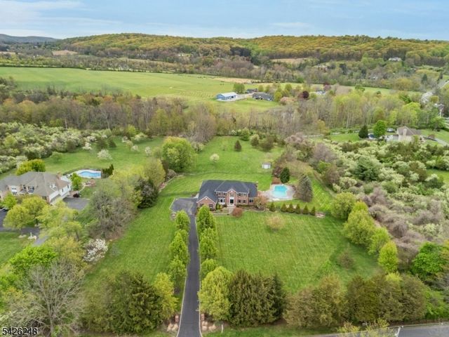 1029 Old Chester, Chester Twp., NJ 07931