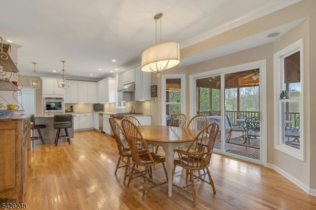 1029 Old Chester, Chester Twp., NJ 07931