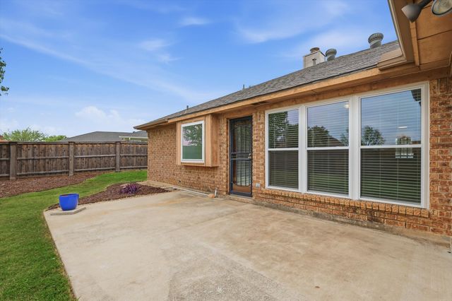 1638 Sunswept Terrace, Lewisville, TX 75077