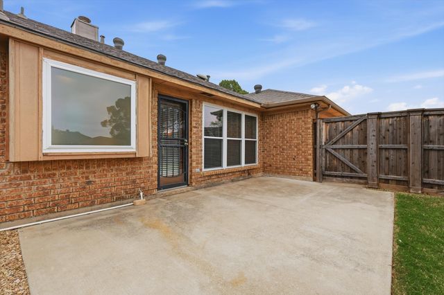 1638 Sunswept Terrace, Lewisville, TX 75077