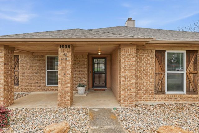 1638 Sunswept Terrace, Lewisville, TX 75077
