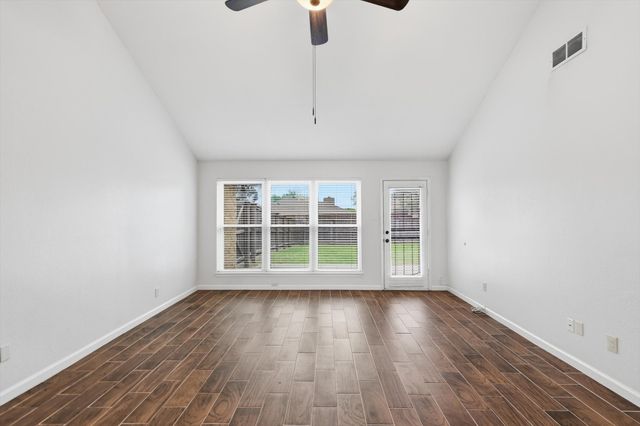 1638 Sunswept Terrace, Lewisville, TX 75077