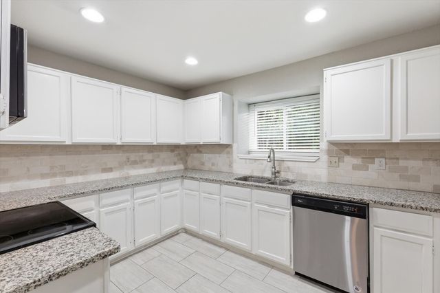 1638 Sunswept Terrace, Lewisville, TX 75077