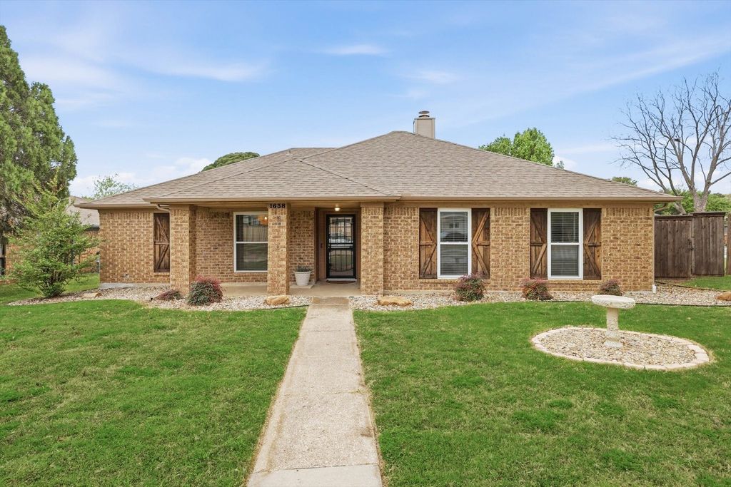 1638 Sunswept Terrace, Lewisville, TX 75077
