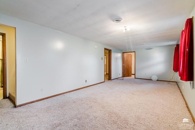 2600 Sumac Drive, Manhattan, KS 66502