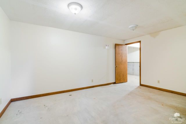 2600 Sumac Drive, Manhattan, KS 66502