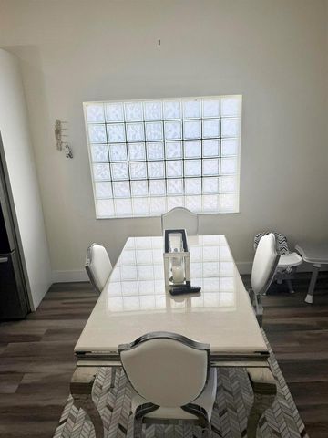 159 Berenger Walk, Royal Palm Beach, FL 33414