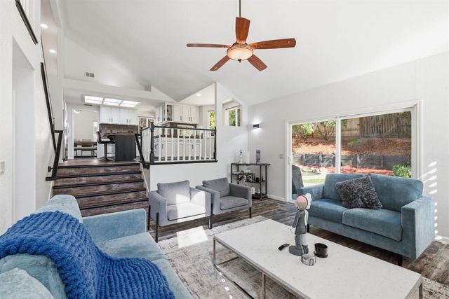 172 Silberhorn Dr, Folsom, CA 95630