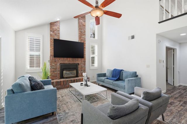 172 Silberhorn Dr, Folsom, CA 95630