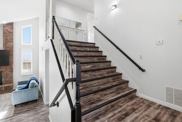 172 Silberhorn Dr, Folsom, CA 95630