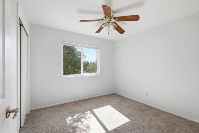 172 Silberhorn Dr, Folsom, CA 95630