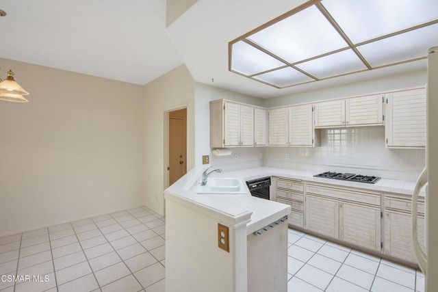 5614 Roundtree Place, Westlake Village, CA 91362