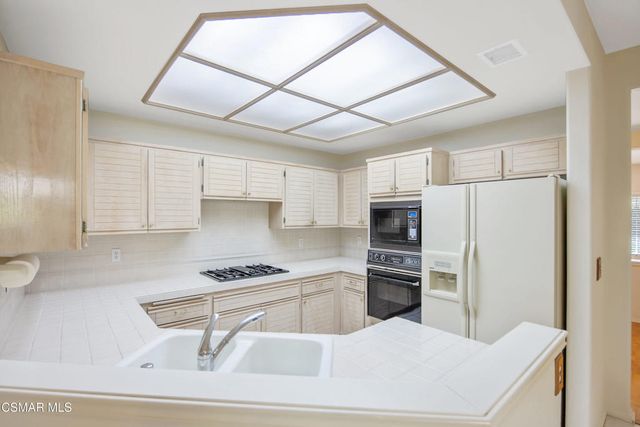 5614 Roundtree Place, Westlake Village, CA 91362