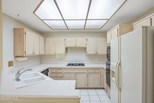 5614 Roundtree Place, Westlake Village, CA 91362