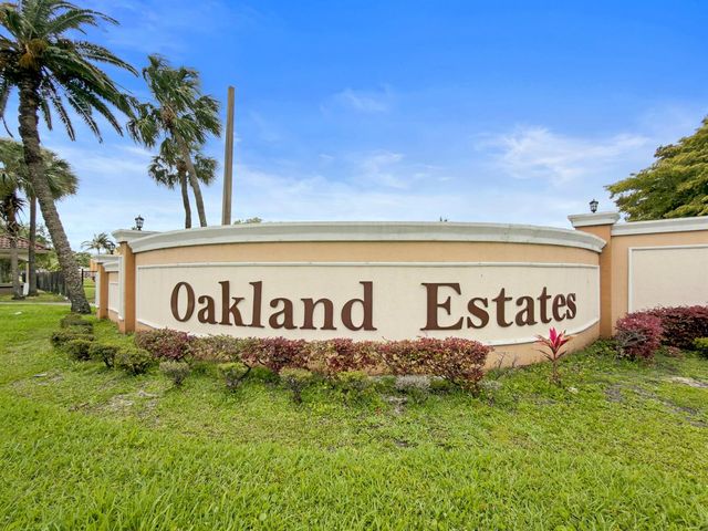 4000 NW 44th Avenue 207, Lauderdale Lakes, FL 33319