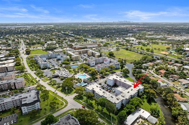 4000 NW 44th Avenue 207, Lauderdale Lakes, FL 33319