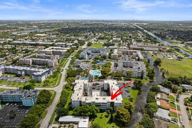 4000 NW 44th Avenue 207, Lauderdale Lakes, FL 33319
