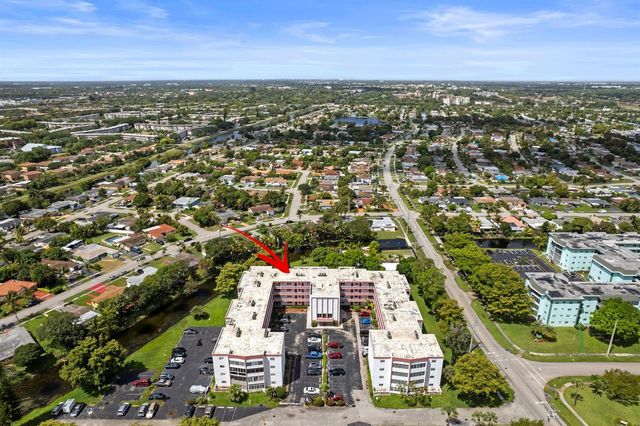 4000 NW 44th Avenue 207, Lauderdale Lakes, FL 33319