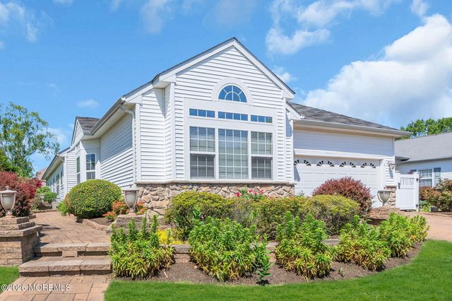5 Ferrara Court, Manchester, NJ 08759