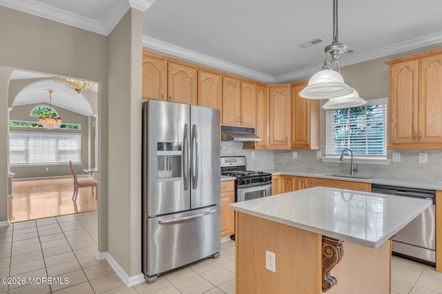 5 Ferrara Court, Manchester, NJ 08759