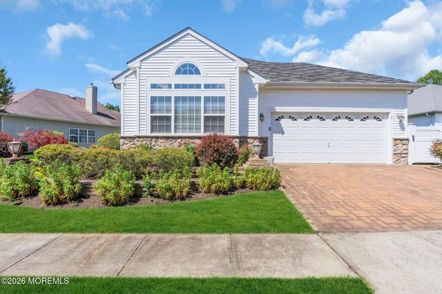 5 Ferrara Court, Manchester, NJ 08759