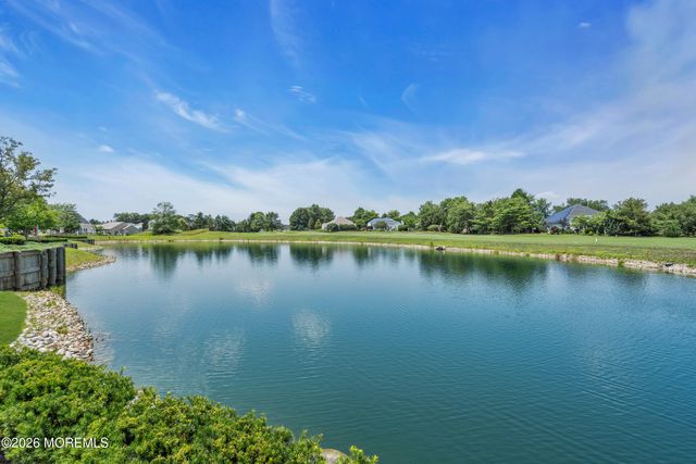 5 Ferrara Court, Manchester, NJ 08759
