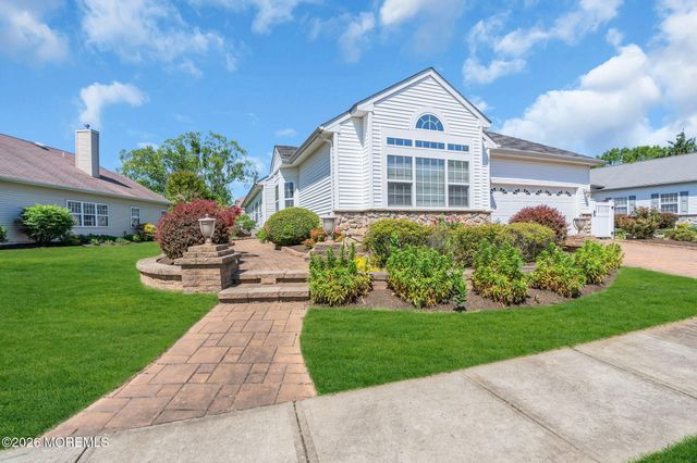 5 Ferrara Court, Manchester, NJ 08759